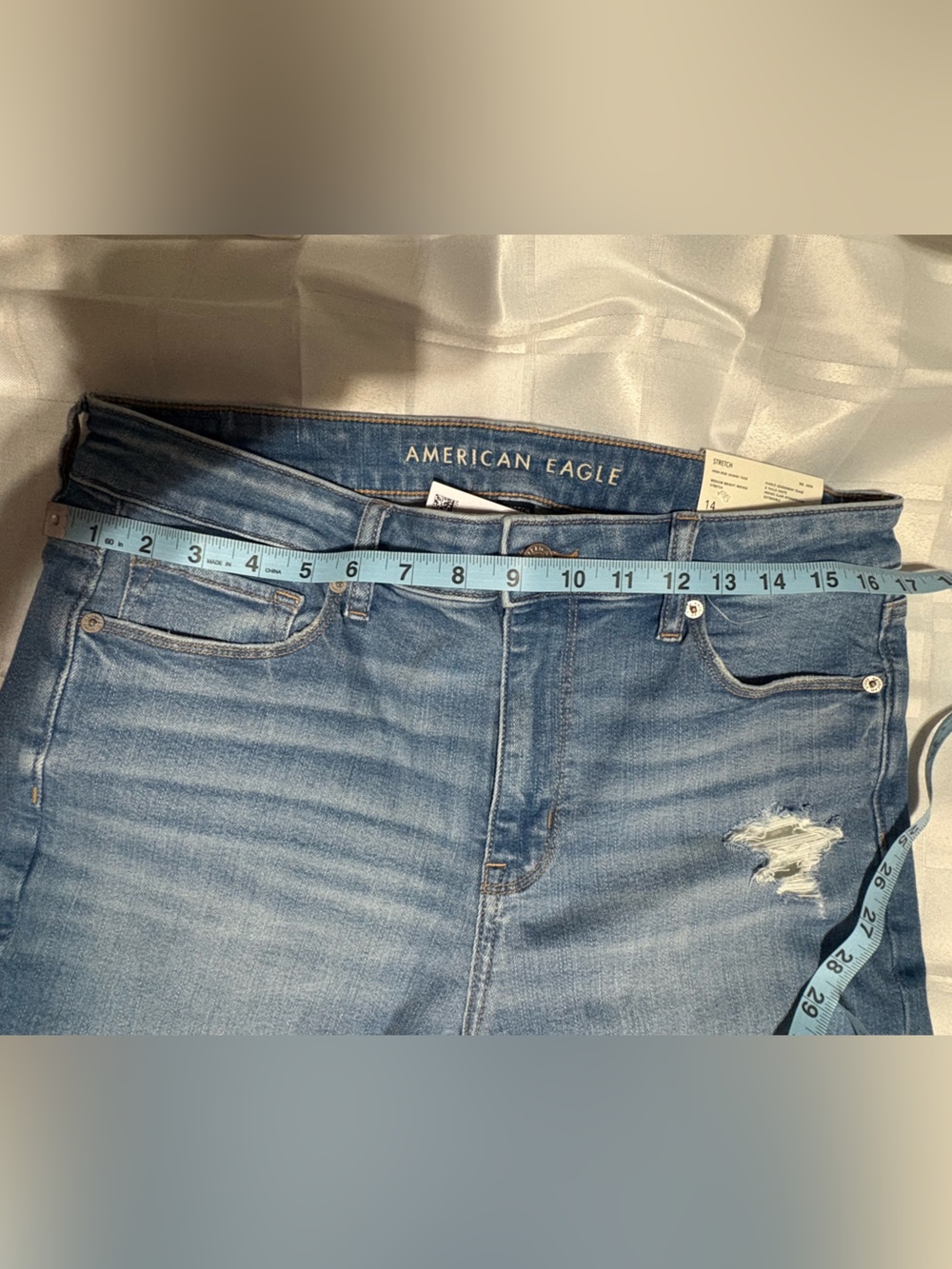 Woman’s American Eagle Outfitters Jeans, High-Rise - Picture 12 of 14